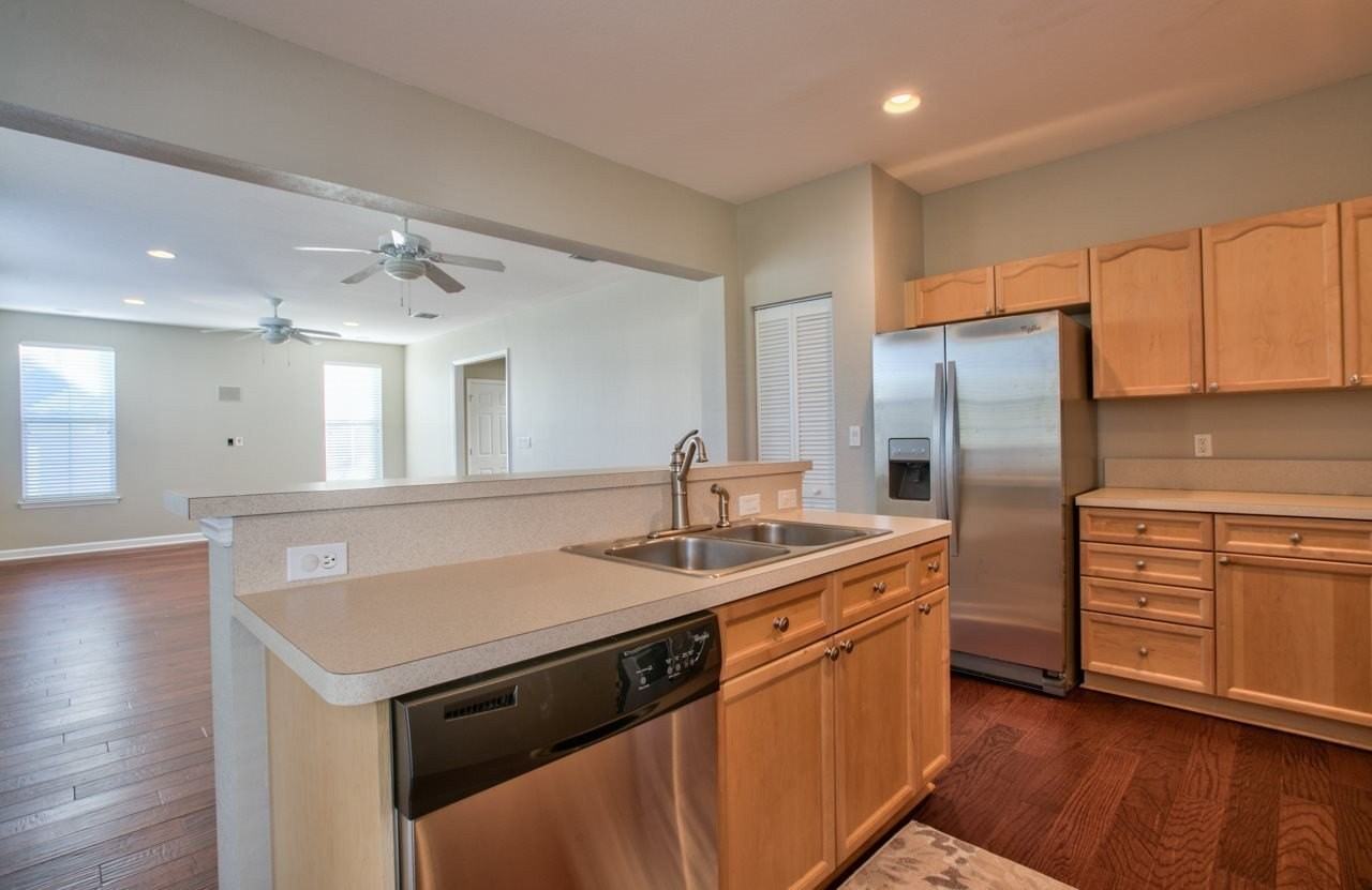 2106 Merrifield Ln - Photo 5 of 21