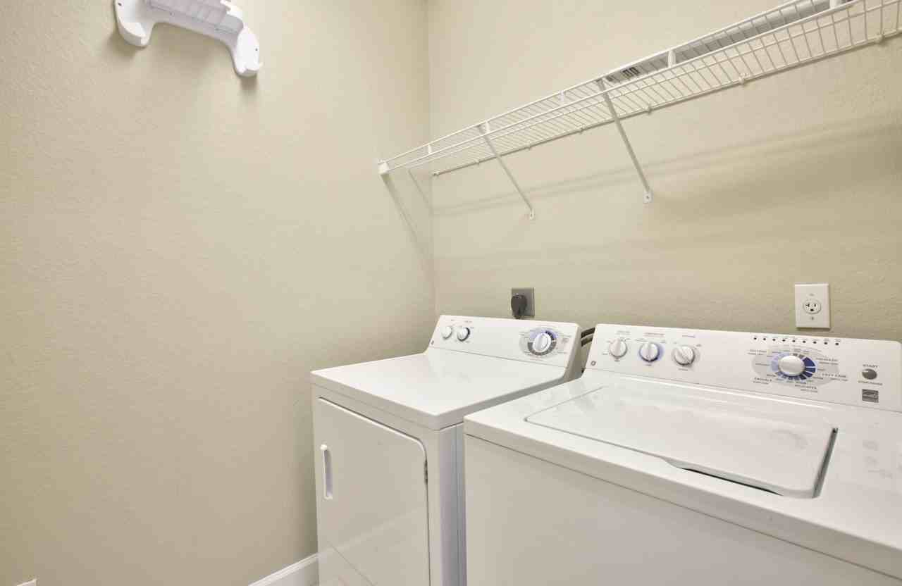 2106 Merrifield Ln - Photo 6 of 21