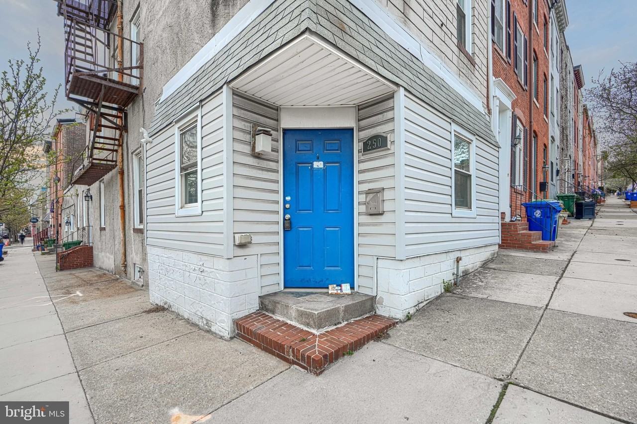 250 S Washington St - Photo 2 of 29