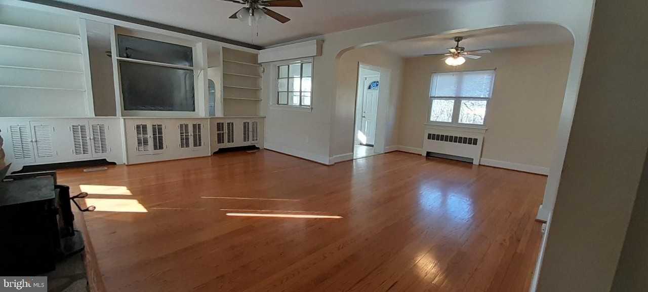 6731 Edwards Ave - Photo 4 of 24