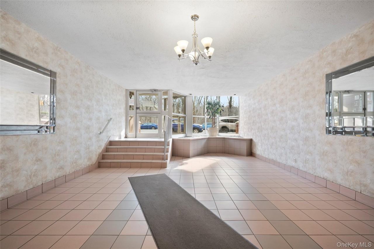 6535 Broadway - Photo 2 of 15