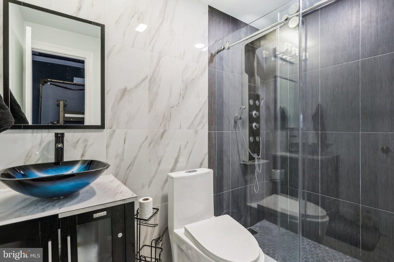 206 Shields Ct - Photo 7 of 38