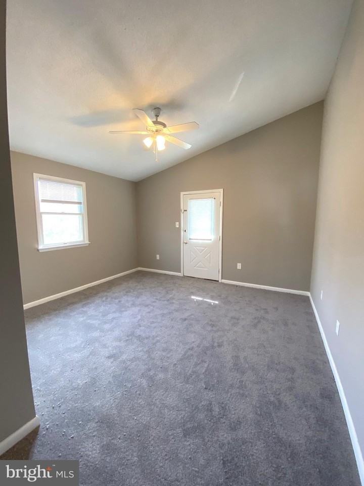 478 E Main St Unit 480 - Photo 4 of 8