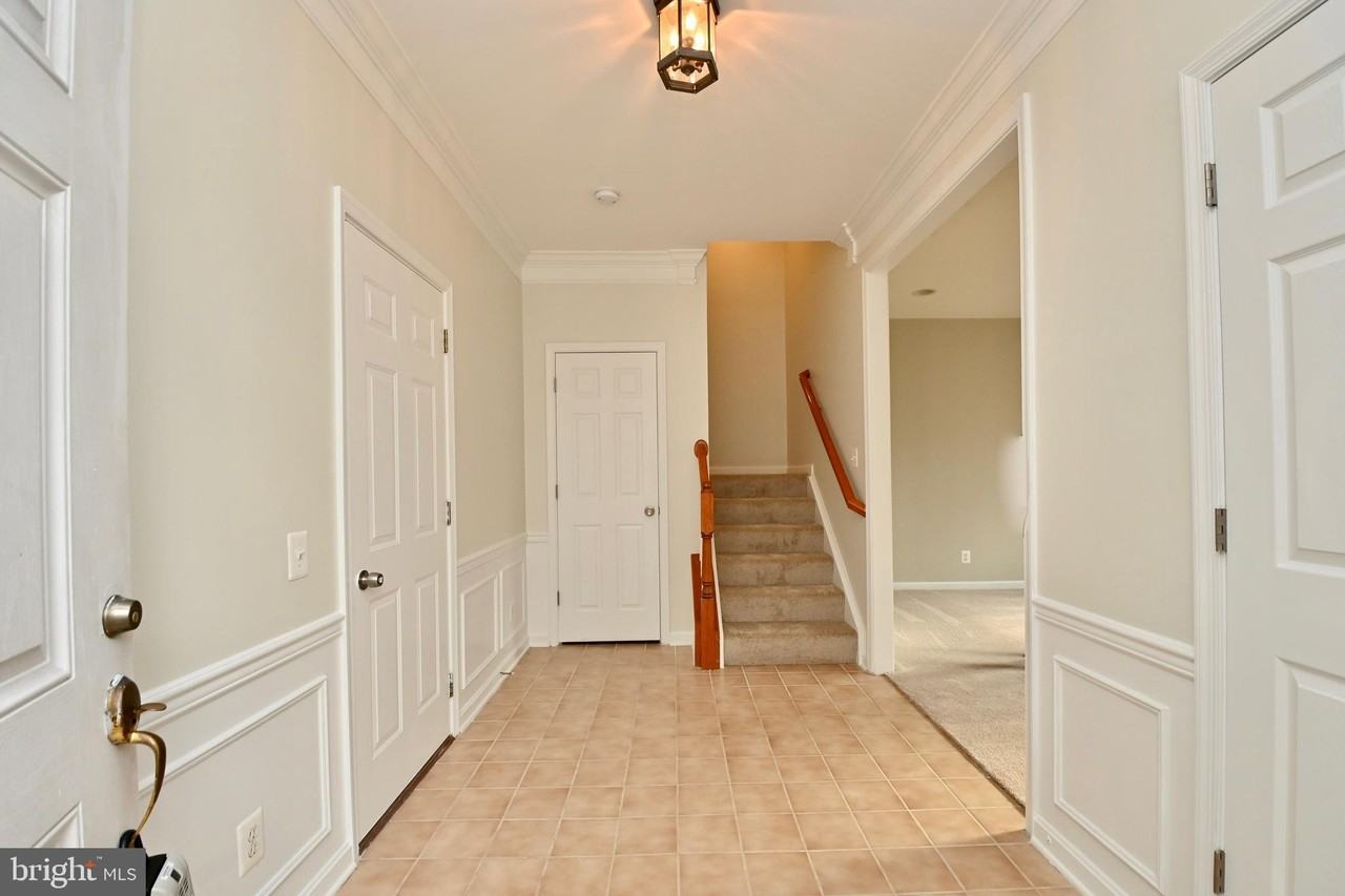 5027 Village Fountain Pl - Photo 2 of 39