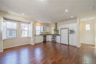 56 Scarlet Bloom - Photo 1 of 1