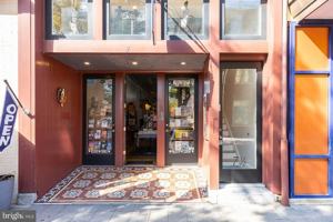 featured image of 7 N Loudoun St #1-2