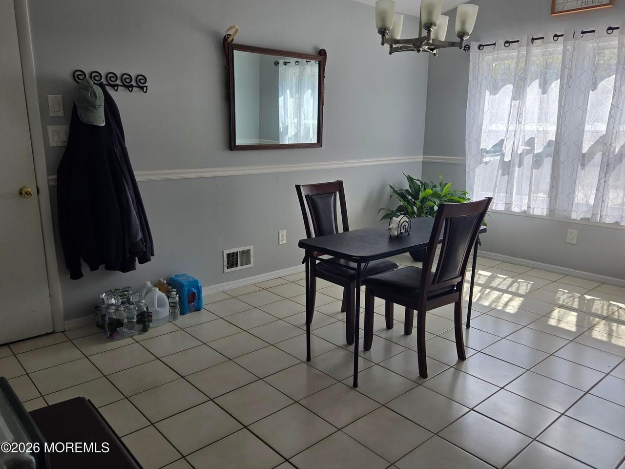 51 Nautilus Dr - Photo 5 of 11