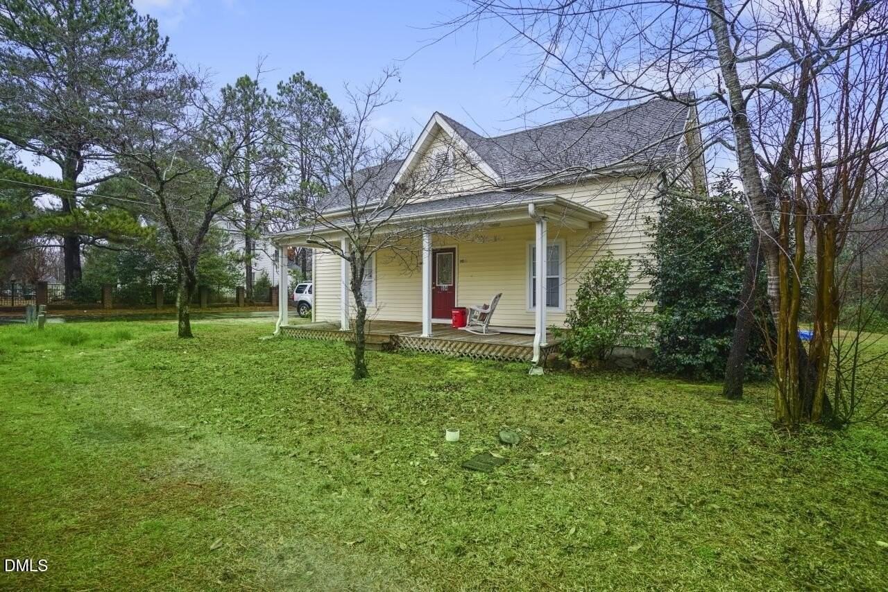 504 Main St - Photo 2 of 10