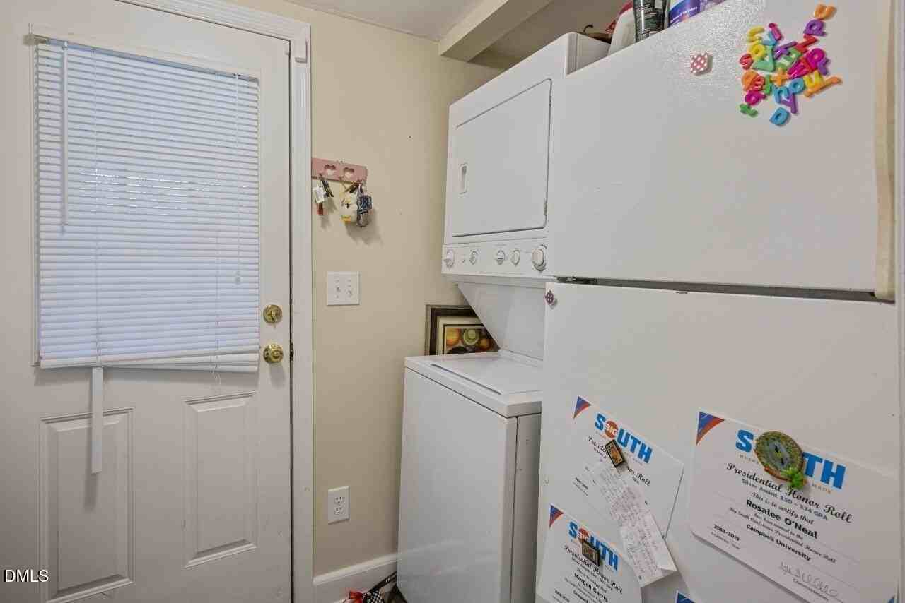 504 Main St - Photo 5 of 10