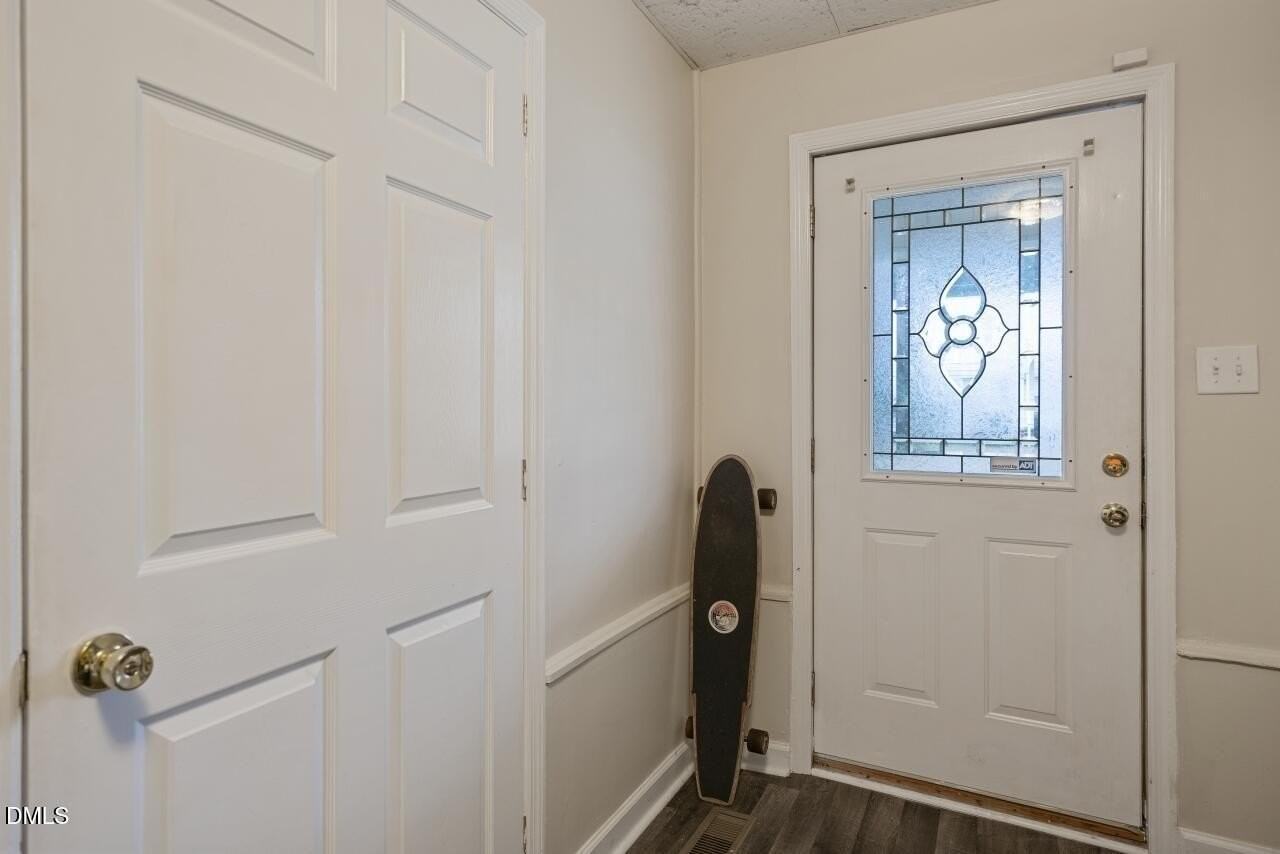 504 Main St - Photo 6 of 10