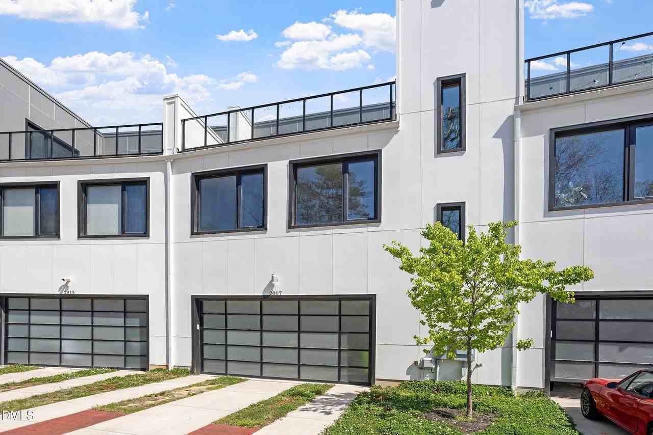 2017 Jade St - Photo 4 of 32