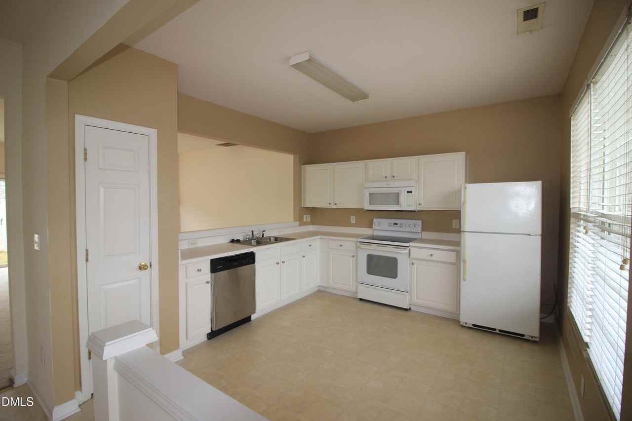 5124 Obion Ct - Photo 3 of 20