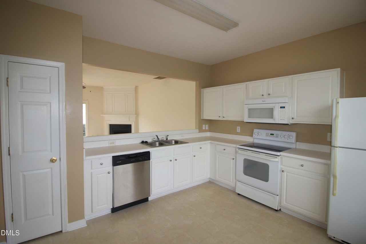 5124 Obion Ct - Photo 4 of 20