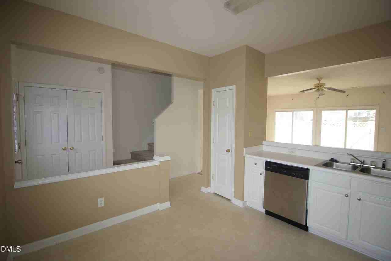 5124 Obion Ct - Photo 5 of 20