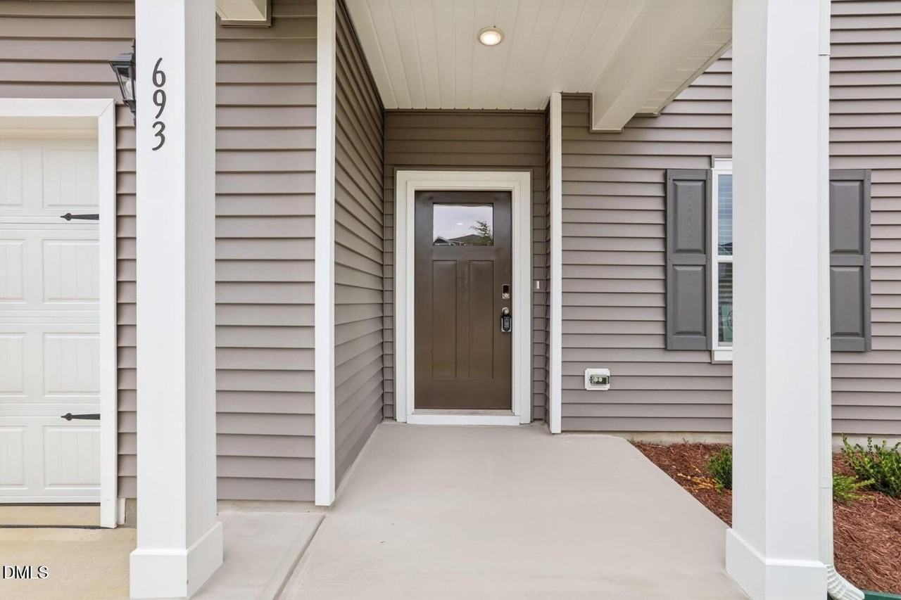 693 White Birch Ln - Photo 4 of 29