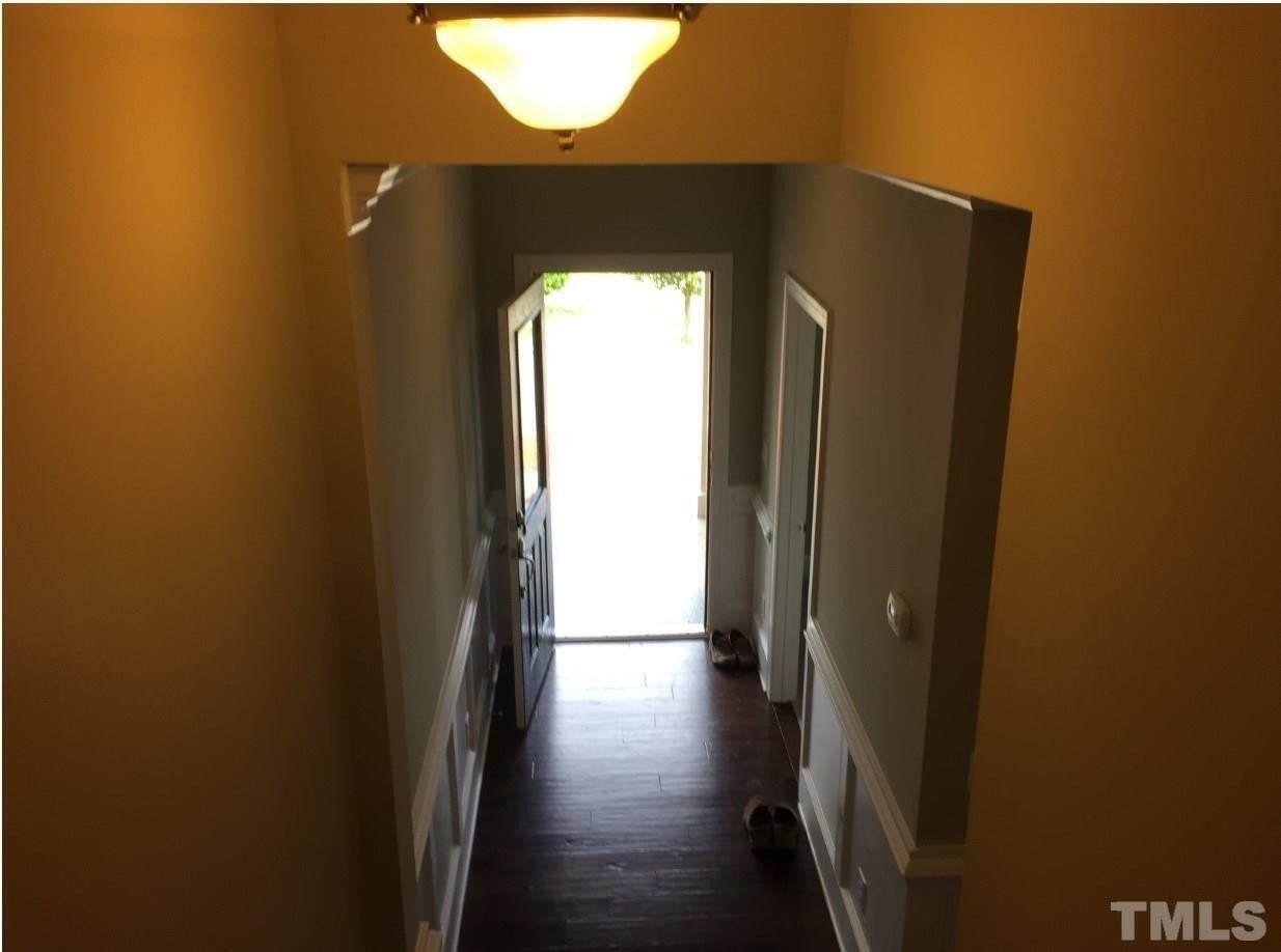 1401 Town Home Dr - Photo 2 of 31