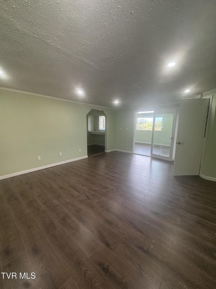 179 Gilmer St Unit A - Photo 4 of 10