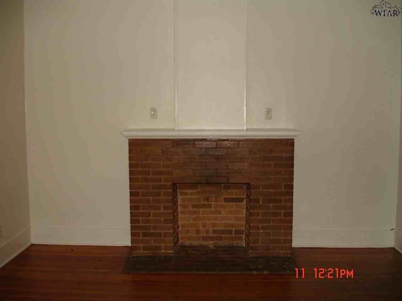 2004 Joline St - Photo 2 of 4