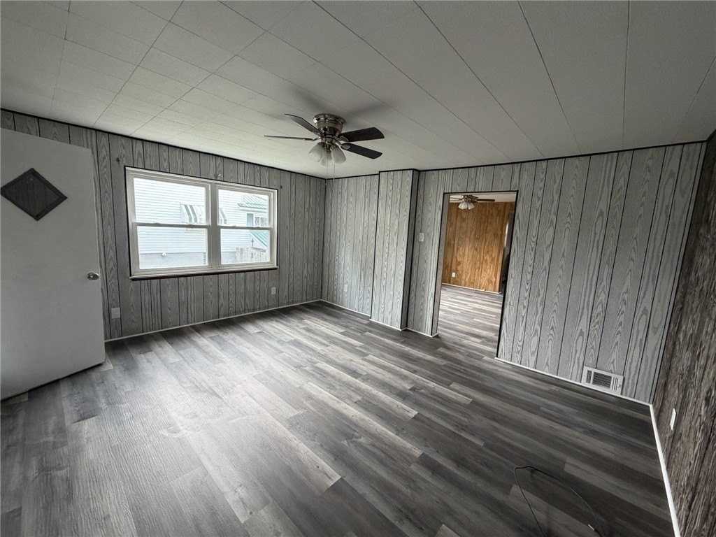 1154 Eisenhower Dr - Photo 6 of 39