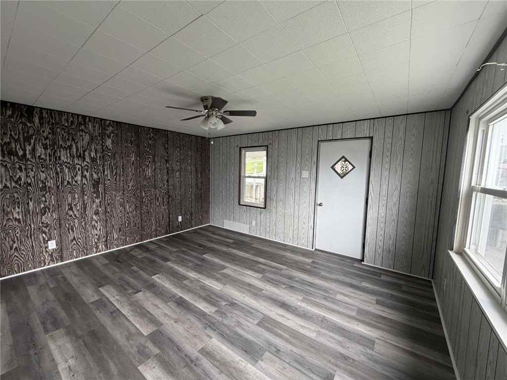 1154 Eisenhower Dr - Photo 7 of 39