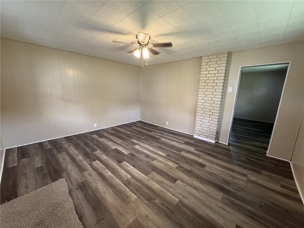 1156 Eisenhower Dr - Photo 4 of 29