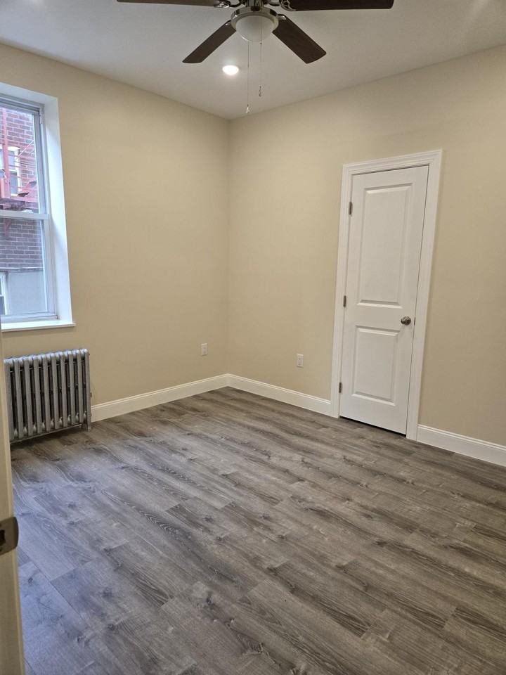 289 Day Ave ##A2 - Photo 4 of 6