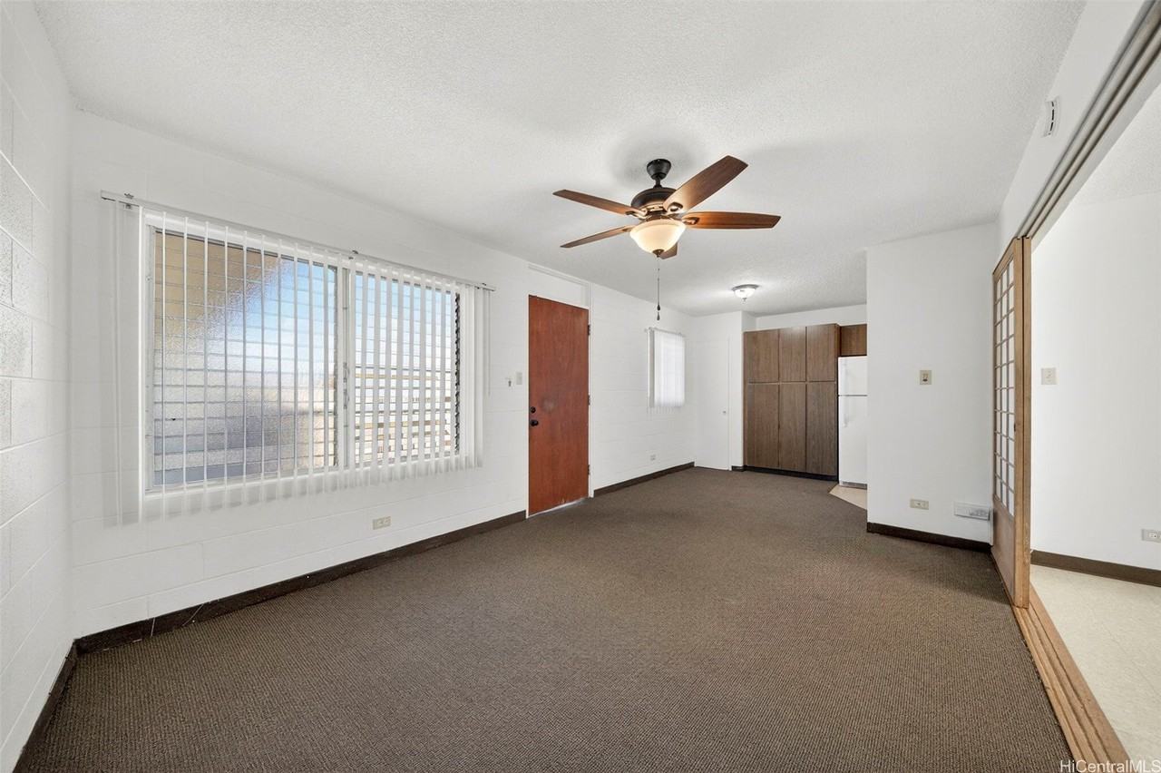 1611 Miller St - Photo 2 of 14