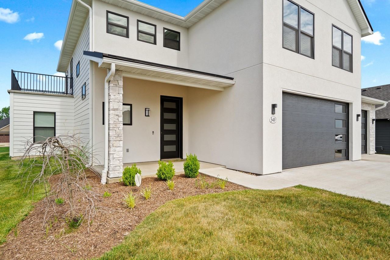 540 Angels Rest Way - Photo 4 of 43