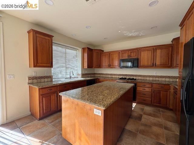 4053 Galenez Way - Photo 4 of 30