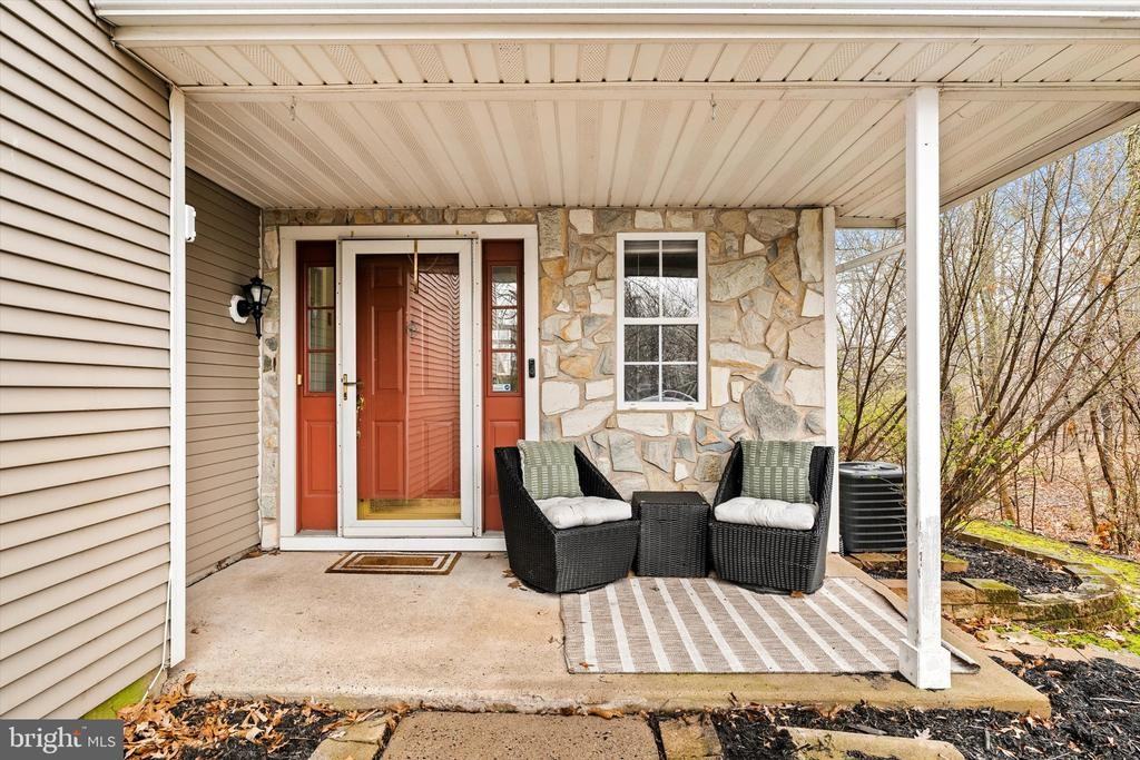 31 Cypress Pl - Photo 3 of 27