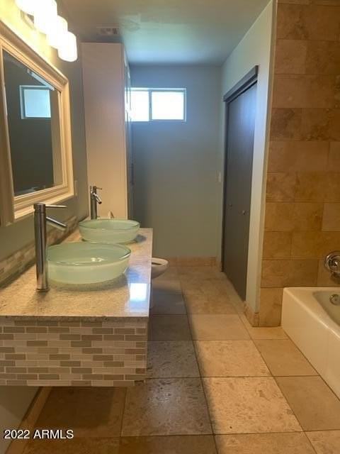 8425 E Bonita Dr - Photo 3 of 35