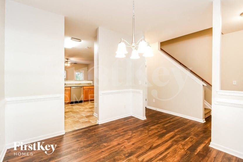 1103 Birkdale Dr - Photo 3 of 15