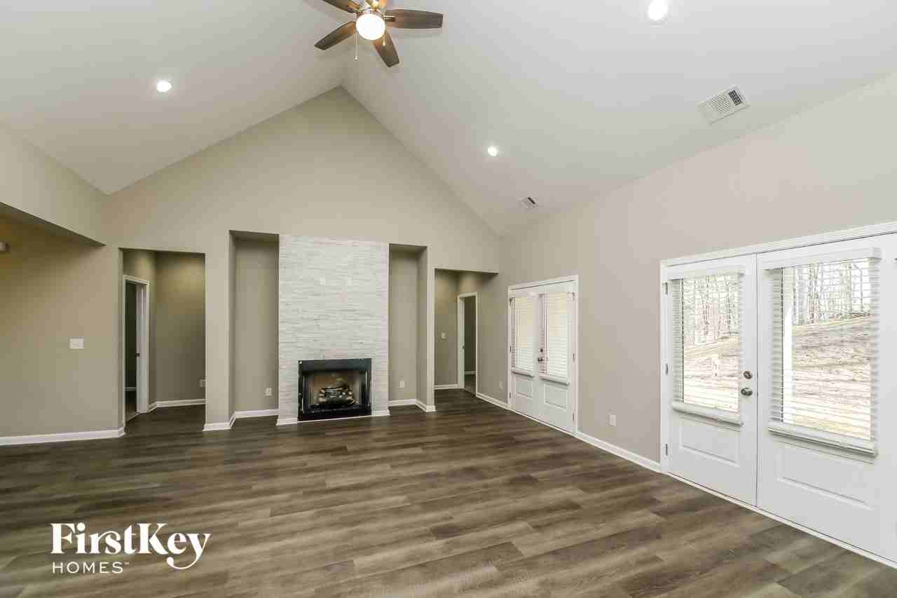 544 Somersby Dr - Photo 3 of 15