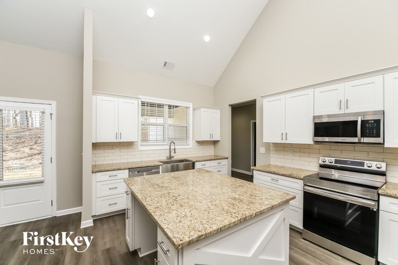 544 Somersby Dr - Photo 7 of 15