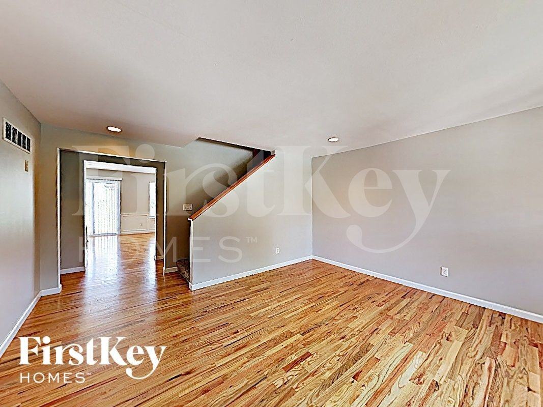 227 Spring Borough Dr - Photo 2 of 18