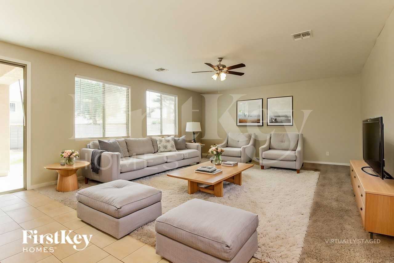 14495 N 135th Ln - Photo 3 of 19