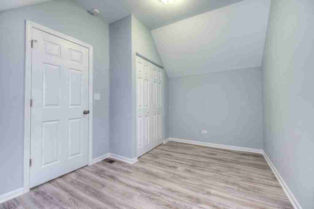 1420 W Blackhawk St #3R - Photo 5 of 9