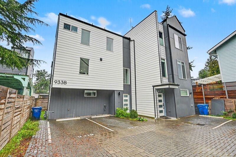 933 N 91st St #B - Photo 3 of 26