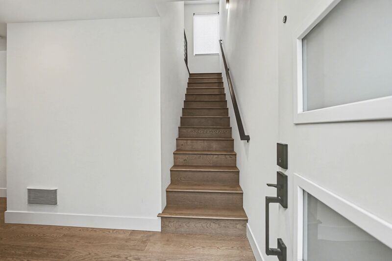 933 N 91st St #B - Photo 6 of 26