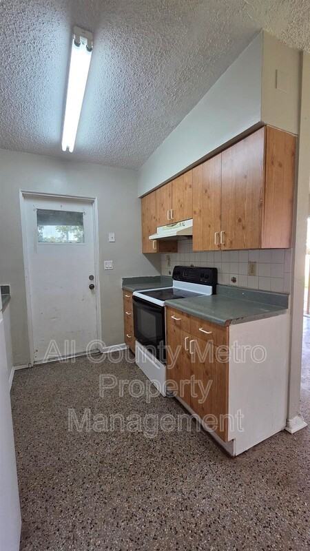 1232 Linda Ln - Photo 7 of 14