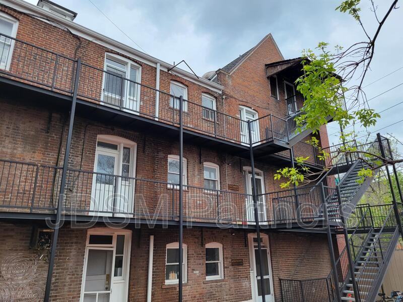 1550 N Lafayette St - Photo 3 of 12