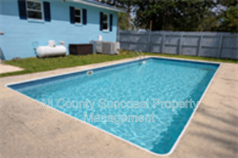 208 Ne Rowena St - Photo 2 of 12