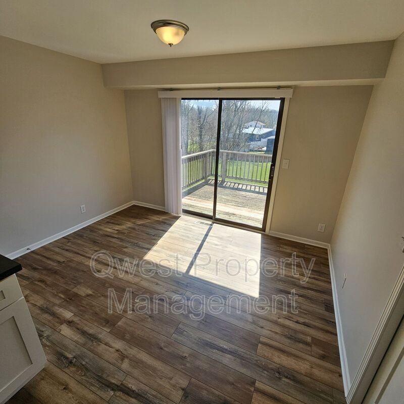 2260 Leonard St Ne - Photo 3 of 15