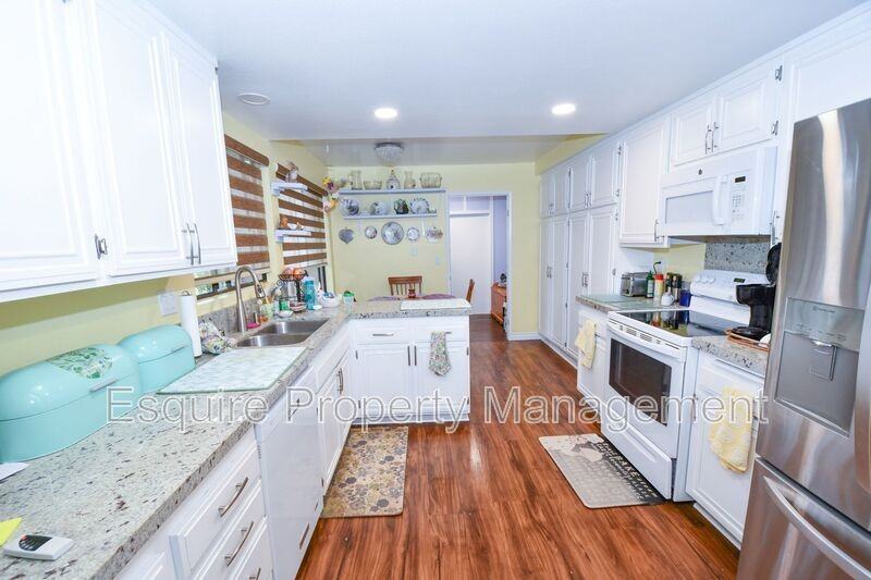 17148 Village 17 - Photo 6 of 15