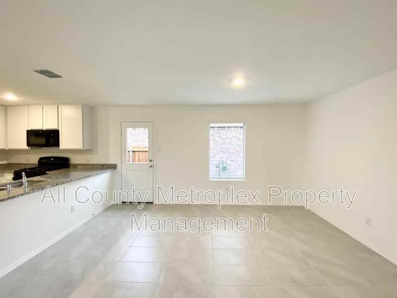 6905 Adderly Rd - Photo 3 of 11
