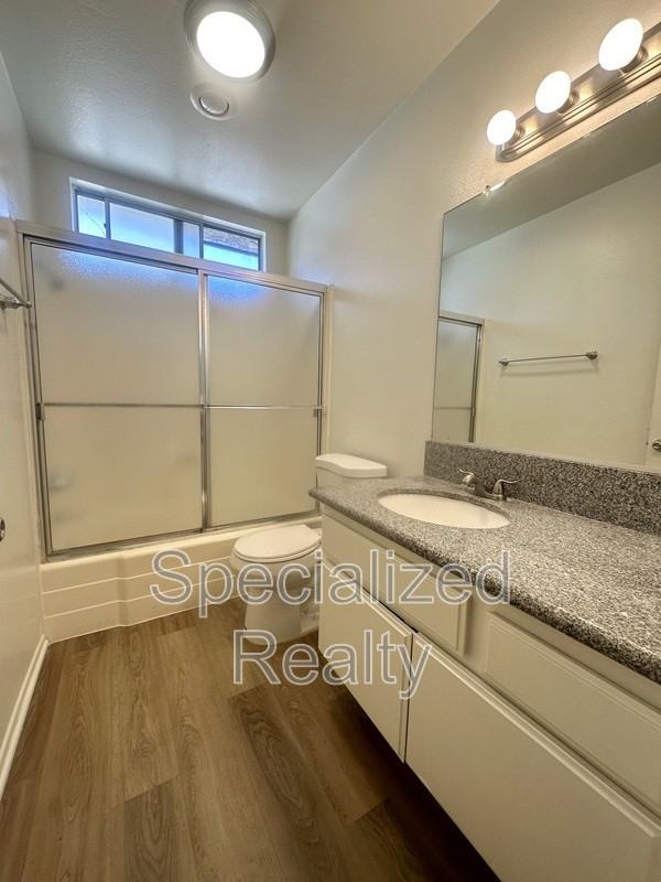 824 E Windsor Rd #11 - Photo 6 of 9