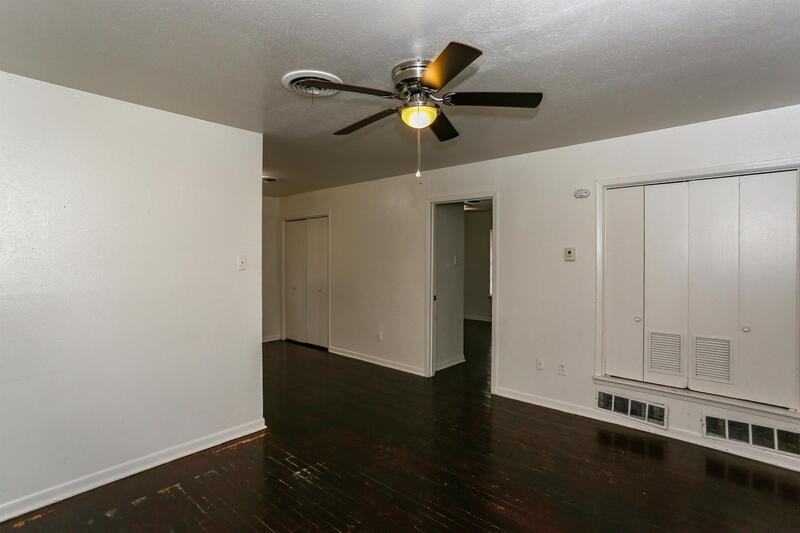 507B Adams Ave #B - Photo 4 of 11