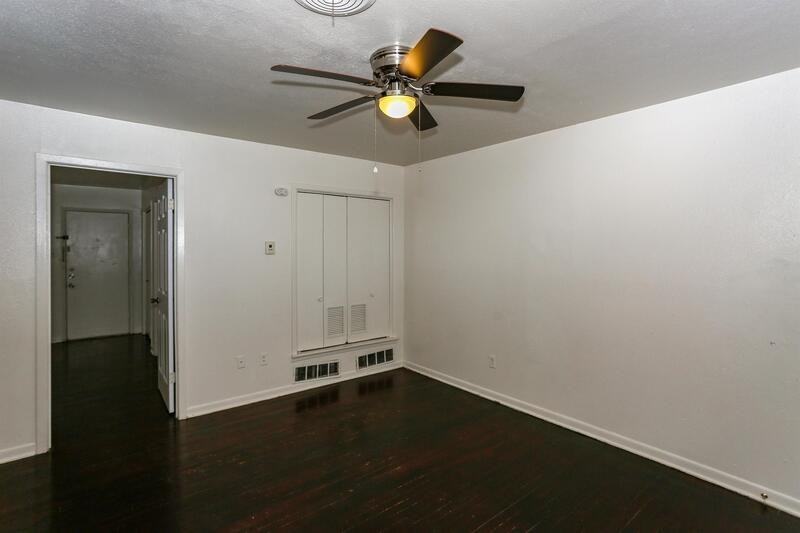 507B Adams Ave #B - Photo 5 of 11