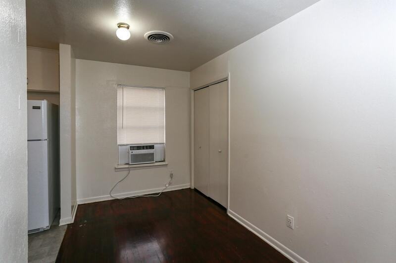 507B Adams Ave #B - Photo 7 of 11