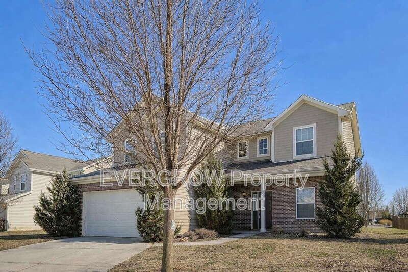 15154 Unbridled Ln - Photo 3 of 35